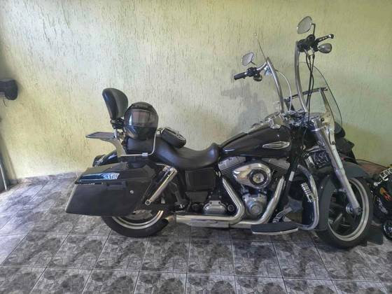 HARLEY-DAVIDSON DYNA SWITCHBACK 